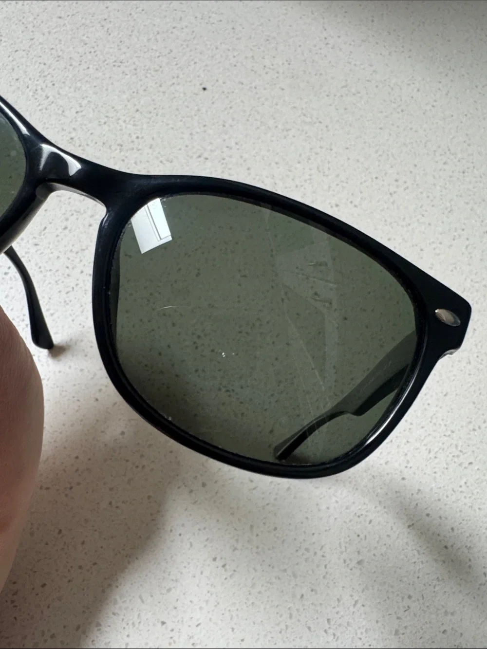 Ray Ban New Wayfarer men’s black polarized sunglasses